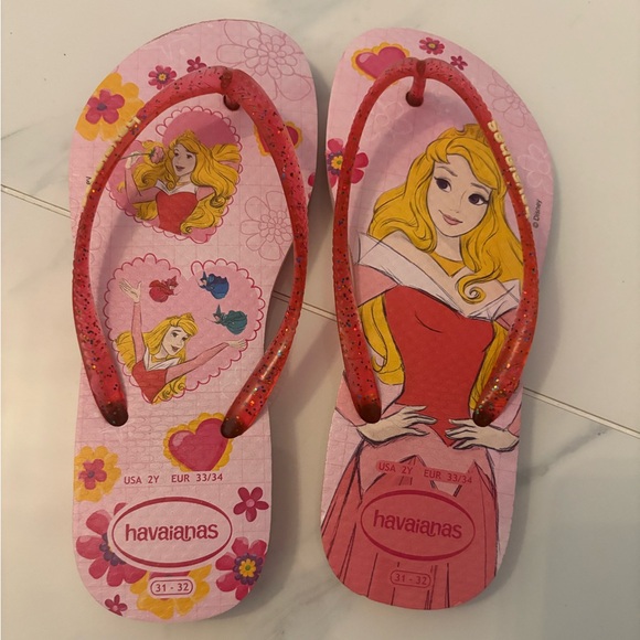 Havaianas Pink and Red Disney Princess Flip Flops, Girls Size 2 - Picture 1 of 8